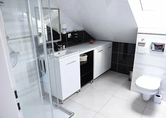 Rajska Oaza אכסניה