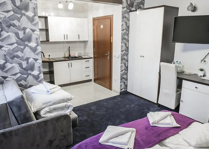 Rajska Oaza אכסניה